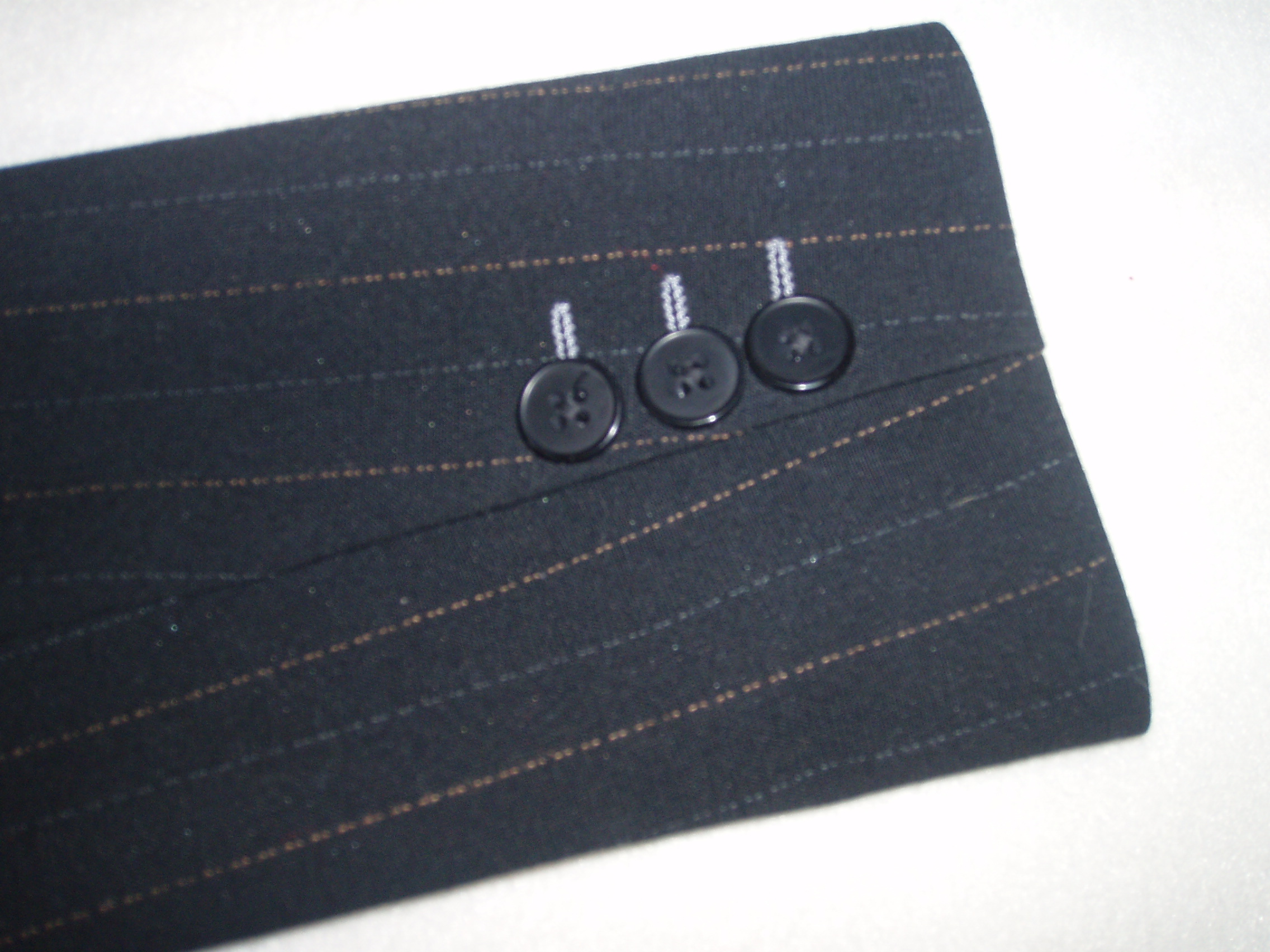 Kinnise varrukalõhiku töötlemine